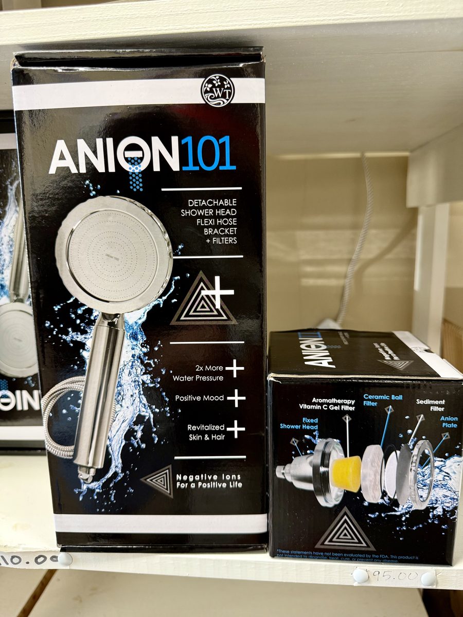 Anion101 detachable shower head with filters